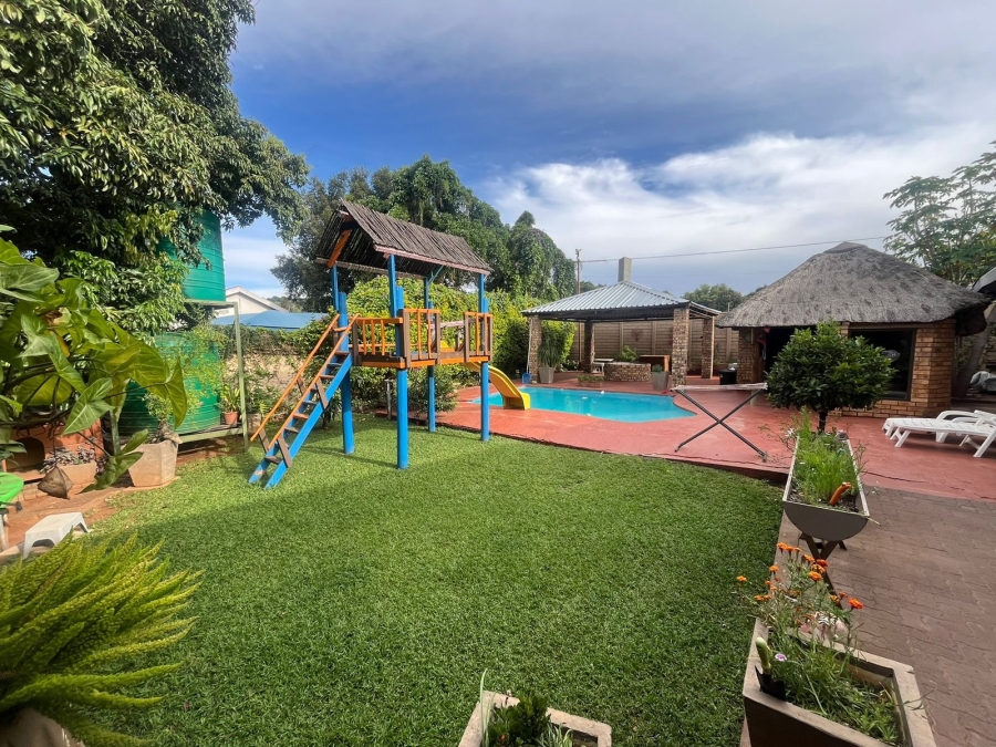 4 Bedroom Property for Sale in Protea Park North West